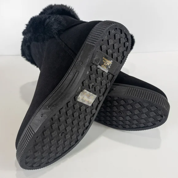 Journee Collection Sibby Comfort Foam Winter Boots Black -9 - Picture 4 of 4